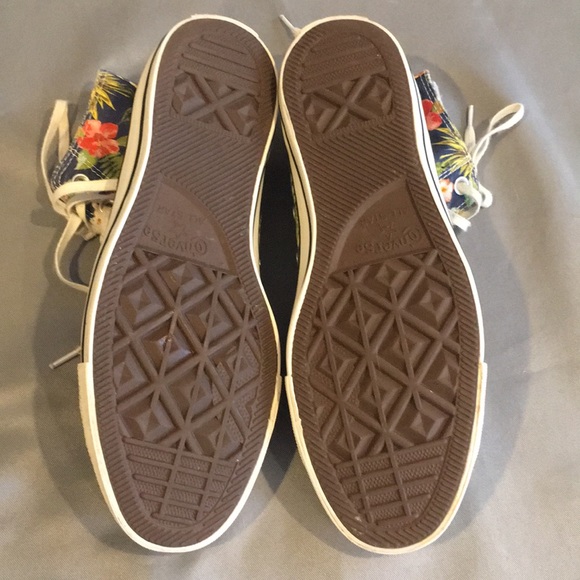 RARE Converse Pineapple & Floral High Tops - Picture 6 of 8